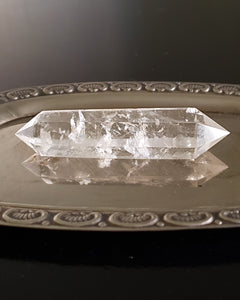 Double point quartz crystal